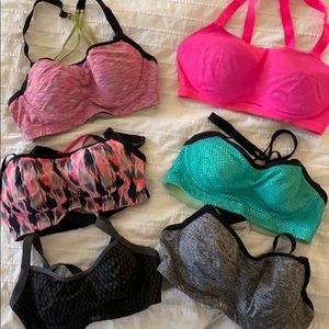 lot of SIX vs sports bras